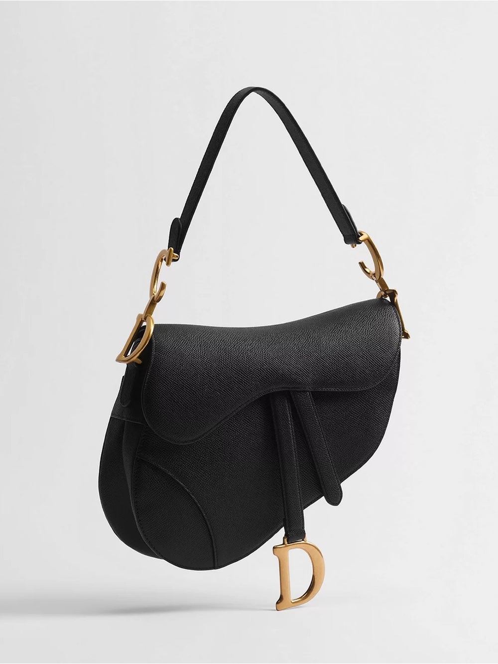 Dior Authentic Saddle Grained Calfskin Shoulder Bag Gold Hardware